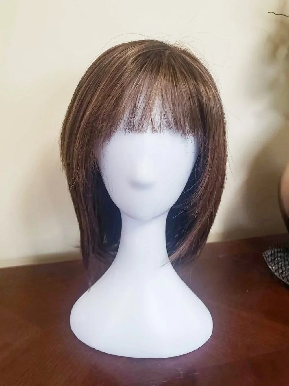 NORIKO JACKSON Modern Shag Wig w/ bangs added in the color Marble Brown EUC